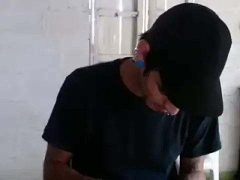 tayler punk noise online show from 12/25/24, 10:05