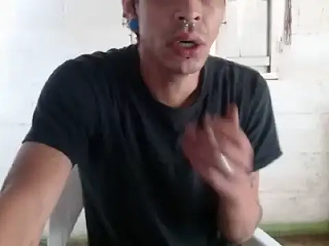 tayler punk noise online show from 12/31/24, 12:36