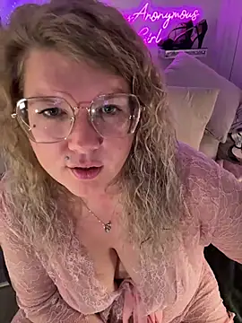 CurvyAnonymousGirl89 online show from 02/13/26, 08:20