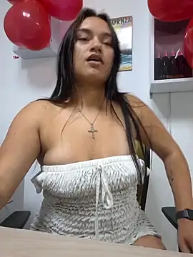 Snapshot of Megan_sophia2 chatting on 02/14/25, 04:09 Megan sophia2 online show from 02/14/25, 04:09