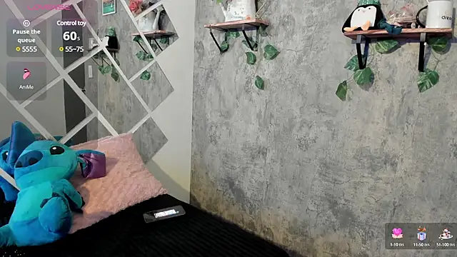 Snapshot of Megan_sophia2 chatting on 03/04/25, 01:28 Megan sophia2 online show from 03/04/25, 01:28