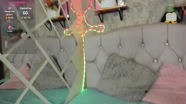 Snapshot of Megan_sophia2 chatting on 09/09/25, 12:58 Megan sophia2 online show from 09/09/25, 12:58