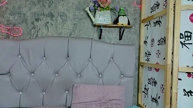 Snapshot of Megan_sophia2 chatting on 10/16/25, 10:45 Megan sophia2 online show from 10/16/25, 10:45