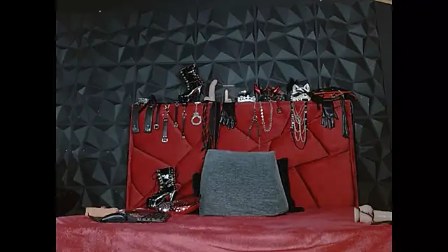 Snapshot of NahomiiPriestt chatting on 11/20/25, 03:29 NahomiiPriestt online show from 11/20/25, 03:29