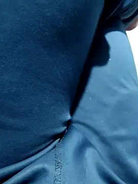 missmonika01 online show from 04/18/26, 05:15