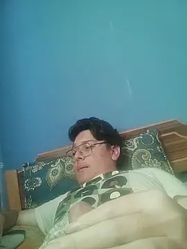 fandelosculos123 online show from 05/04/26, 12:08