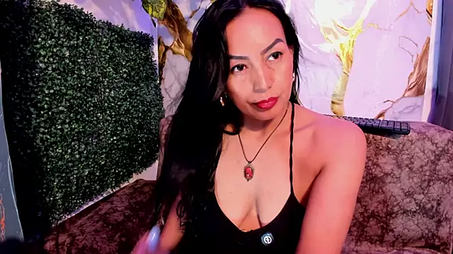 MeleekXXX  online show from 05/05/26, 08:01