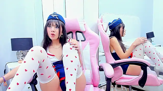 Snapshot of HermioneSmith chatting on 12/07/24, 02:19 HermioneSmith online show from 12/07/24, 02:19