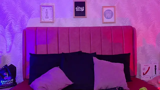 natacha  black  online show from 03/31/26, 10:01