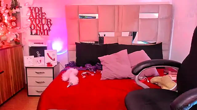 natacha  black  online show from 02/24/25, 09:41