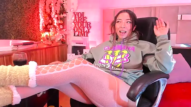 natacha  black  online show from 02/25/25, 02:47