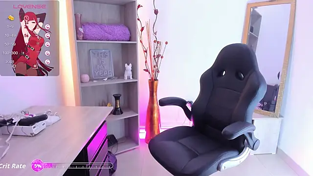 Evangeline johns online show from 11/24/25, 08:20