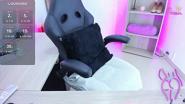 Evangeline johns online show from 02/04/26, 06:47