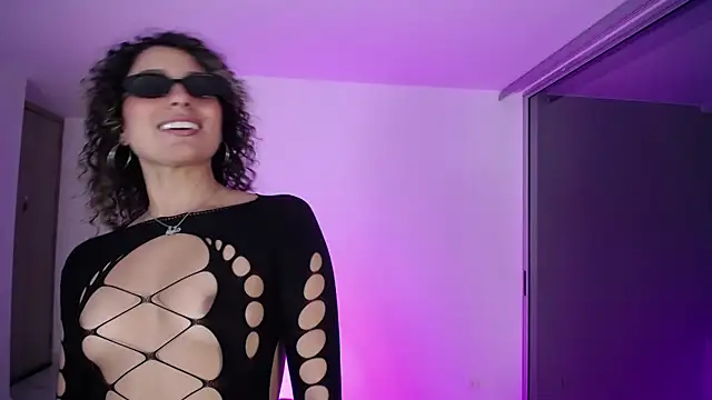 varenkaivanova 22 online show from 04/21/26, 04:41