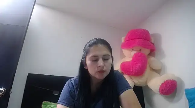 princehermosa44 online show from 03/18/25, 03:44