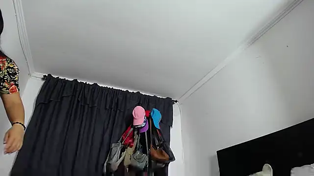 princehermosa44 online show from 10/11/25, 09:05