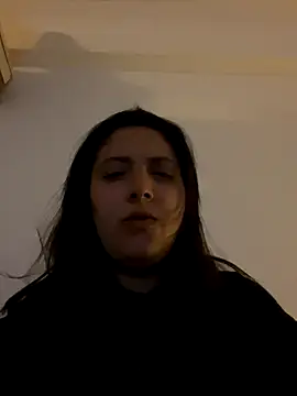 Snapshot of xBubblyBarbiexx chatting on 10/29/25, 03:05 xBubblyBarbiexx online show from 10/29/25, 03:05