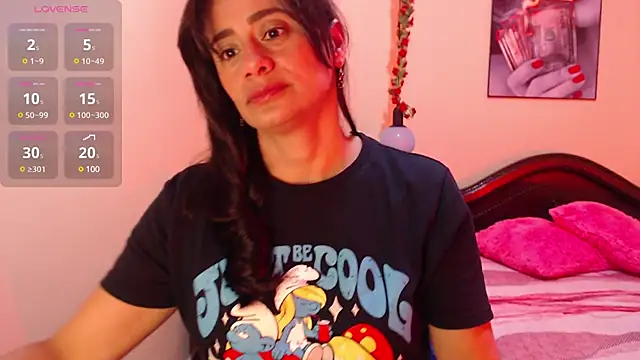 Snapshot of sara_florez1 chatting on 03/01/25, 11:06 sara florez1 online show from 03/01/25, 11:06