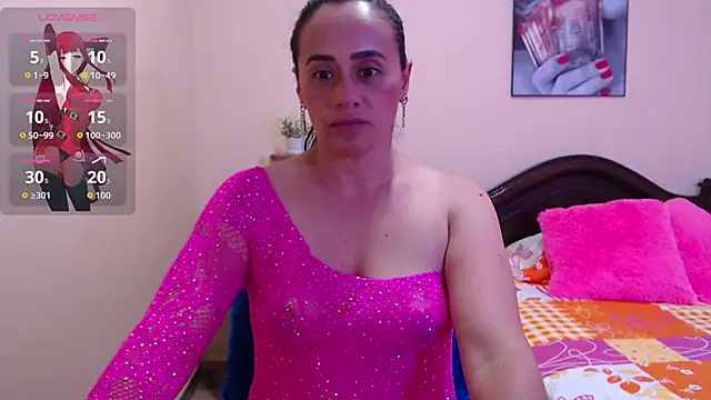Snapshot of sara_florez1 chatting on 09/30/25, 01:00 sara florez1 online show from 09/30/25, 01:00