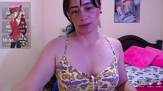 Snapshot of sara_florez1 chatting on 09/20/25, 11:04 sara florez1 online show from 09/20/25, 11:04
