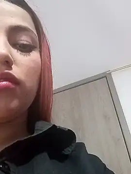 Naomy veracruz  online show from 10/28/25, 01:10