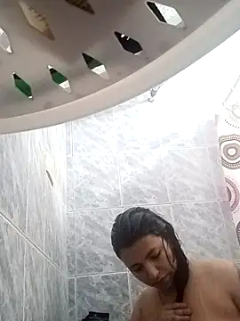 Naomy veracruz  online show from 04/10/26, 11:06