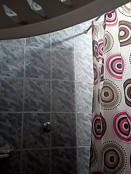 Naomy veracruz  online show from 12/17/25, 09:58