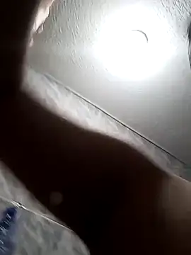 Naomy veracruz  online show from 04/15/26, 11:05