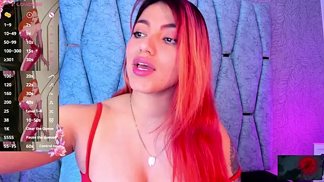 Naomy veracruz  online show from 10/12/25, 03:19