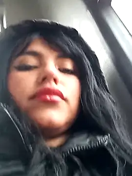 Snapshot of Naomy_veracruz_ chatting on 04/25/26, 01:41 Naomy veracruz online show from 04/25/26, 01:41