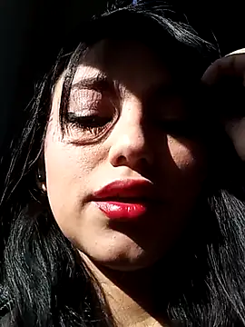 Naomy veracruz  online show from 11/01/25, 01:05