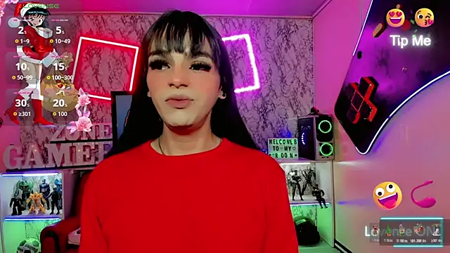 Alessa mullen online show from 12/16/25, 03:33