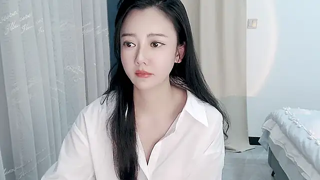 zoe-keke online show from 02/20/25, 11:31