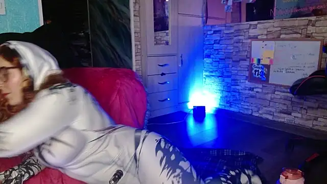 Meg4n 420 online show from 11/15/25, 05:00