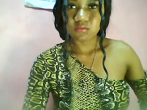 Fariana01 online show from 02/02/25, 12:09