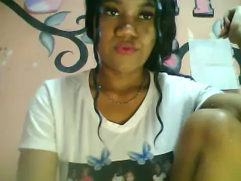 Fariana01 online show from 02/05/25, 10:33