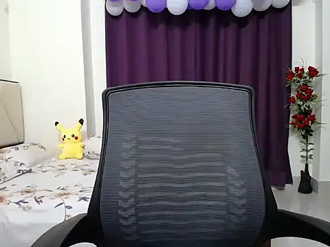 taisina online show from 09/11/25, 03:12