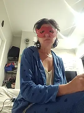 Vagabondainnamorata online show from 10/28/25, 04:24