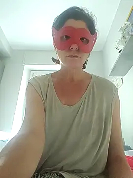 Vagabondainnamorata online show from 10/15/25, 12:46