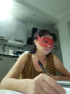 Vagabondainnamorata online show from 11/22/25, 04:17