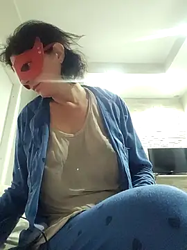 Vagabondainnamorata online show from 11/16/25, 04:28