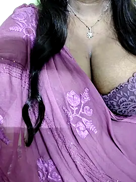 Snapshot of TANIYA-98 chatting on 06/05/26, 11:43 TANIYA-98 online show from 06/05/26, 11:43