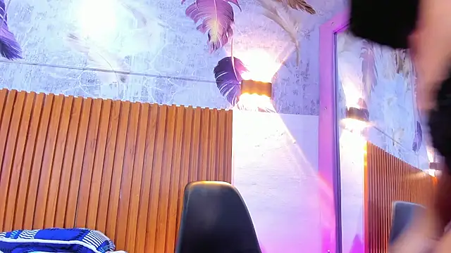 Madison-Diaz online show from 04/16/26, 01:01