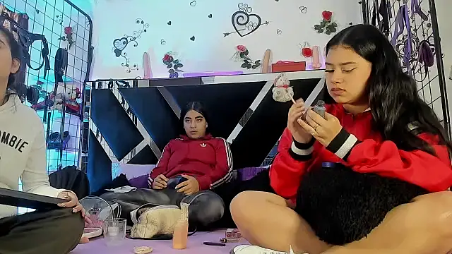 abby eemily online show from 11/12/25, 12:53