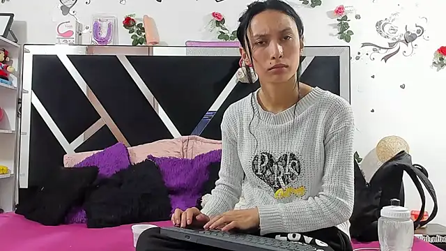 abby eemily online show from 09/19/25, 12:09