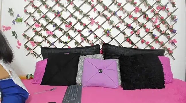 abby eemily online show from 03/19/25, 07:06