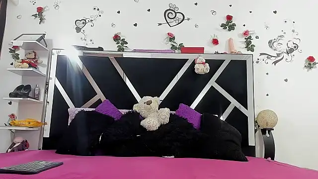 abby eemily online show from 11/04/25, 12:09