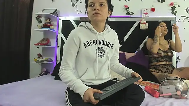 abby eemily online show from 10/01/25, 12:09