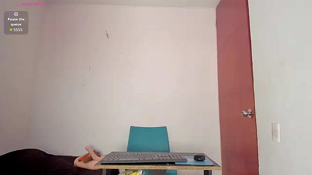 Zoey Donovan online show from 01/08/26, 09:10