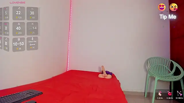 Zoey Donovan online show from 09/23/25, 08:27